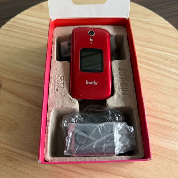 Jitterbug Flip2 Easy-To-Use Senior Cell Phone With Charging Dock & Guides Comple - Picture 2 of 10